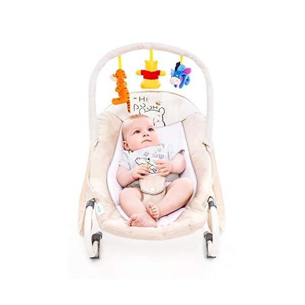 Hauck Disney Babywippe mit Spielbogen Bungee Deluxe für Babys ab Geburt bis 9 kg, Verstellbare Rückenlehne, 3-Punkt-Hüftgurt, Tragegriffe, Wippfunktion (Pooh Cuddles) – Bild 6