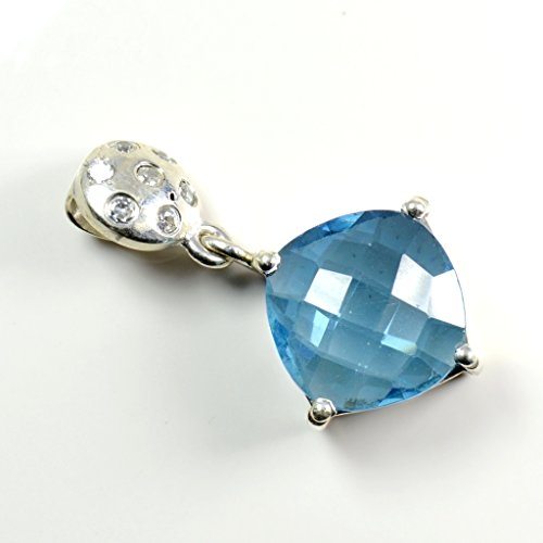 Pendentif topaze bleue naturelle taillée main sur monture argent 4 griffes