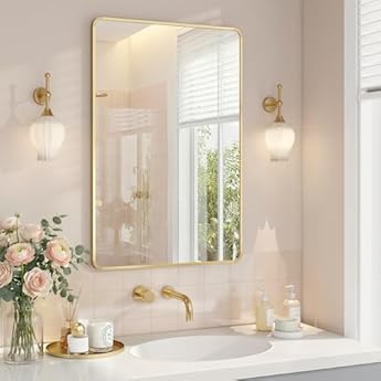 Foto di SONGMICS Specchio Bagno, Specchio da Parete, Rettangolare, Cornice in Alluminio, 91 x 61 cm, Pellicola di Sicurezza, 2 Opzioni di Sospensione, Soggiorno Camera da Letto, Oro Pallido LWM010AB01
