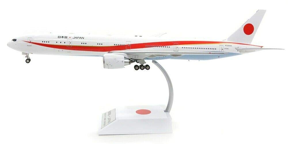 Amazon.co.jp: 1/200 777-300ER 日本国政府専用機 新塗装