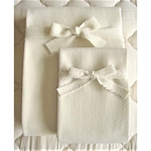 Image of Holy Lamb Organics Cozy Buns Crib Moisture Barrier Mattress Pad