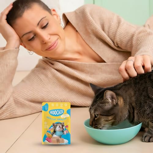 PETS EMPIRE Moochie Tasty Wet Cat Food, Grain Free Cats Gravy Meal (85 g X 12 Pouches) Healthy Growth Tuna Mousse with Chicken, No Artificial Flavours Kitten Food, Non-Vegetarian Cat Foods Pouch