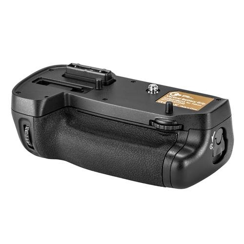 Green Extreme Multi Power Battery Grip (MB-D15 Replacement) for Nikon D7100 & D7200