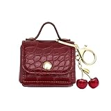 Charmant motif cerise et polyvalence : cet adorable mini-porte-clés séduit par son décor détaillé représentant des fleurs ou des fruits de cerisier. Il sert à la fois de mini-étui pratique pour vos clés de voiture, votre rouge à lèvres ou votre monnaie, et de breloque élégante pour votre sac à main ou votre sac à dos.