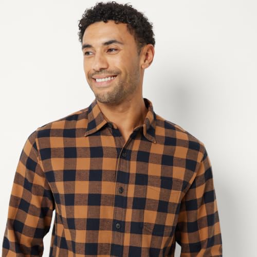 Image of Amazon Essentials Men's Regular Fit Long-Sleeve Flannel Shirt, Soft Brushed Cotton, Lightweight yet Warm