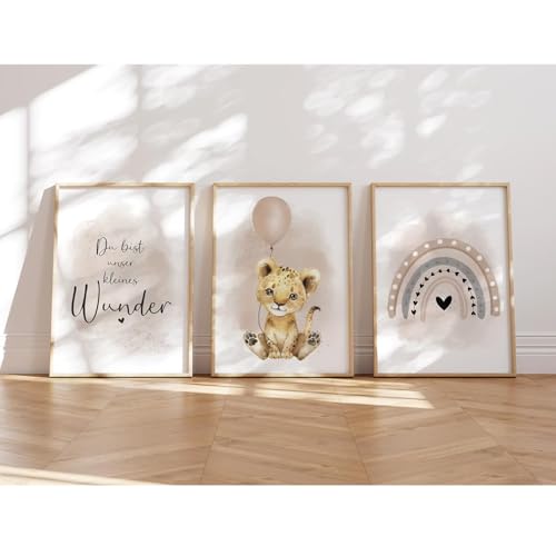 MeinBaby123 I Bilder Kinderzimmer | 3er Poster Set DIN A4 | Wandbilder | Deko Bilder Kinderzimmer M&auml;dchen Junge | Premium Wandposter (L&ouml;we & Luftballon Beige)