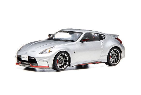 1/43　日産　フェアレディZ　Z34　ミニカー　ホワイトパール Amazon | 日産特注1/43 日産フェアレディZ(Z34)ニスモ 2台 | ミニカー