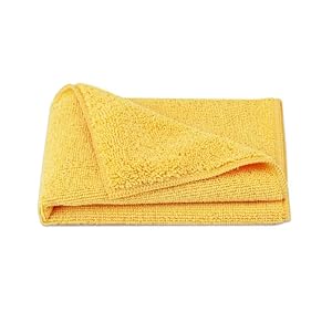 Amazon Basics Microfiber Car Drying Towels, Highly Absorbent, Lint Free, Scratch Free, Ultra-Soft, Car Detailing, Buffing and Polishing, 16" x 16", Yellow, 12-Pack — photo 3 of 6