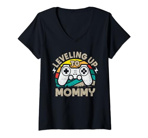 Leveling Up To Mommy Funny Gamer Mom Promoted To Mommy Camiseta Cuello V