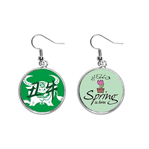 Pendientes de buey del zodiaco chino para el año nuevo y festival de la primavera