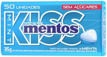Embalagem frontal azul das pastilhas Mentos Kiss Menta com 50 unidades