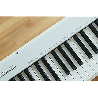 Casio CDP-S110WEC5 Fully Weighted Hammer Action Digital Piano Blanc - Les Beatles, Paul McCartney, John Lennon, RIngo Starr, George Harrison Casio CDP-S110WEC5 Fully Weighted Hammer Action Digital Piano Blanc – Image 7