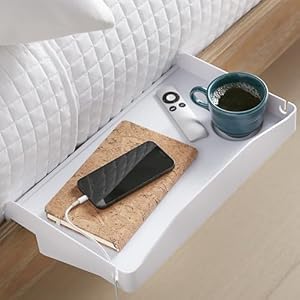 Modern Innovations Nachttisch mit Getränkehalter