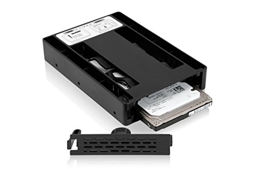 ICY DOCK Tool-Less 2.5" SATA SSD HDD to 3.5" SATA HDD Drive Bay Converter Mounting Bracket Kit Adapter - EZConvert MB882SP-1S-3B