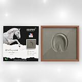 🤍 KIT D’EMPREINTE POUR SABOTS DE CHEVAL : Immortalisez le sabot de votre cheval avec Equiprint, le premier kit d’empreinte équin en France. Capturez chaque détail pour un souvenir unique. 🇫🇷 MARQUE FRANÇAISE : Née en Drôme Provençale de l’amour des chevaux et de la nature, Equiprint transforme chaque empreinte en souvenir chargé d’émotion. ✅ SÛR ET TESTÉ : Mousse douce, sans danger ni produit nocif. 🌿 ÉCO-RESPONSABLE : Emballage recyclables. 🎁 CADEAU UNIQUE : Idéal pour Noël, anniversaire ou moments de complicité. 🍃 COFFRET COMPLET : Mousse + cadre prêt à exposer. 🫶 FACILE À UTILISER : Simple et rapide, seul ou en famille.
