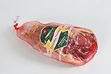 Il Langhirano è ben conosciuto in ambito gastronomico con l’ampia gamma di prodotti tipici e delizie culinarie che la zona proponeva per secoli. Senza dubbio, il Prosciutto di Parma è un punto fermo della tradizione langhiranese, insieme ad altre carni, ai vini pregiati, agli anolini in brodo e gustosi formaggi.