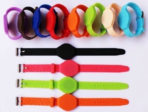 Montre Carte 125 kHz EM4102 en silicone pour accès piscine, camping et salle de sport