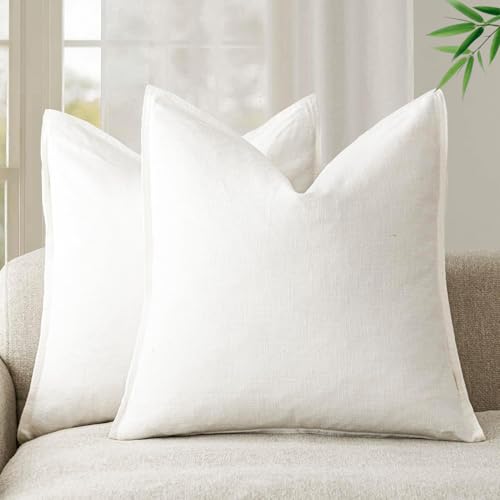 cojin blanco marca CSJD@J