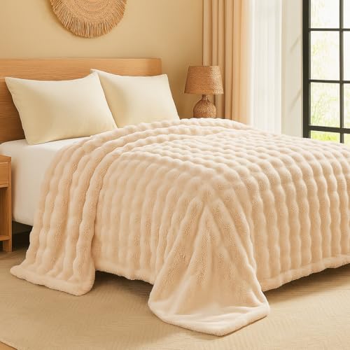 Image of VAS COLLECTIONS Bubble Blanket 600 GSM Heavyweight Warm & Super Soft Blanket | Single Bed 147x223 cm (2000g) | Premium Winter Blanket for Bedroom & Heavy Winter Use - (Beige, Single - 2Kg)