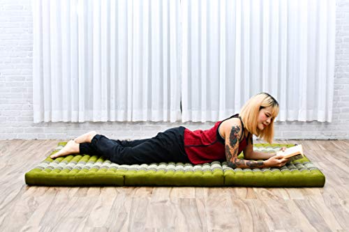Image of Leewadee Trifold Mattress XL - Comfortable Thai Massage Pad, Foldable Relaxation Floor Mattress Filled with Kapok, Perfect to Use as a Sleeping Mat 79 x 39 inches, Green