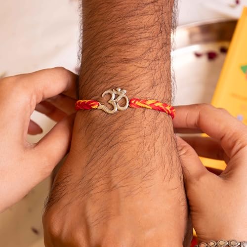 Image of Shyle 925 Silver Rakhi for Bhai | Om Shiva Sutra Rakhi | Premium Gift for Brother | Crafted in 925 Sterling Silver