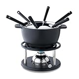 Matériau et design de haute qualité : casserole et réchaud en fonte émaillée noire, protection anti-éclaboussures en acier inoxydable brillant (18/10) - robuste, résistant à la chaleur et élégant - Design suisse de KISAG.