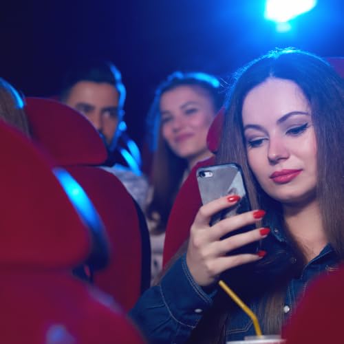 Por qu&eacute; ya no puedes ver una serie o una peli sin coger el m&oacute;vil: el fen&oacute;meno del cerebro podrido y un escenario cada vez m&aacute;s oscuro