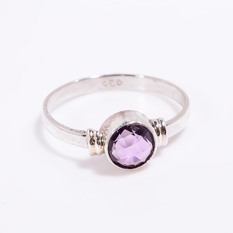 Bague en améthyste et argent idéal comme cadeau de fiançailles
