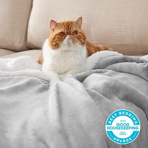 Our Review Bedsure Sherpa Fleece Blanket The Perfect Cozy Companion