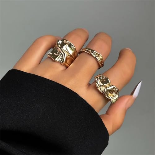 Set de anillos punk wave dorados para looks de noche egirl 3