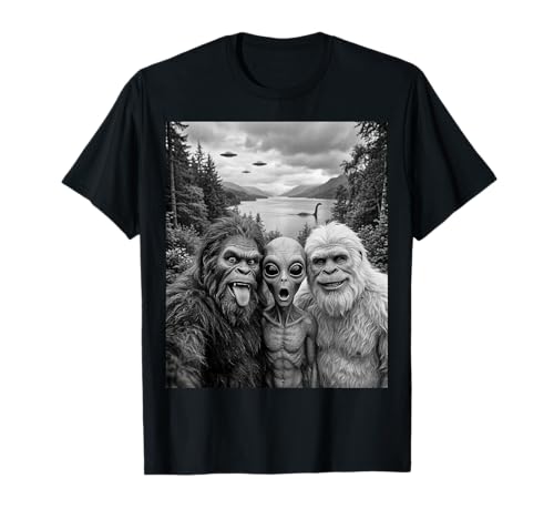 Bigfoot Alien Loch Ness Monster UFO Selfie Funny Cryptid Art T-Shirt