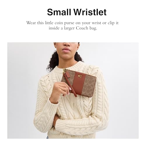 Coach Small Wristlet2