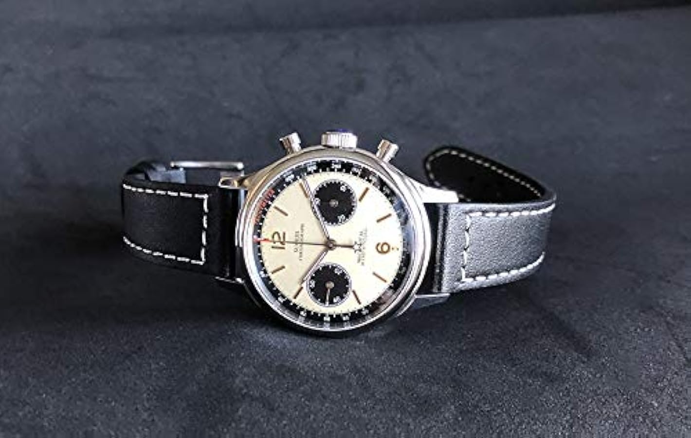 SUGESS クロノグラフ 手巻き時計 シャンパン文字盤 腕時計 置き