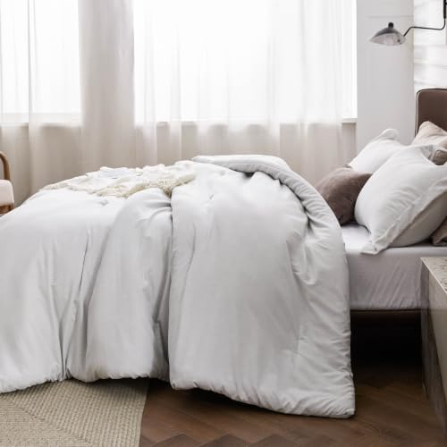 Image of Bedsure Oversized Queen Comforter Set - Grayish White Soft Bedding for All Seasons, Cationic Dyed Bed Set, 3 Pieces, 1 Oversized Queen Size Comforter (98 inchx98 inch) and 2 Pillow Shams (20 inchx26 inch+2 inch)
