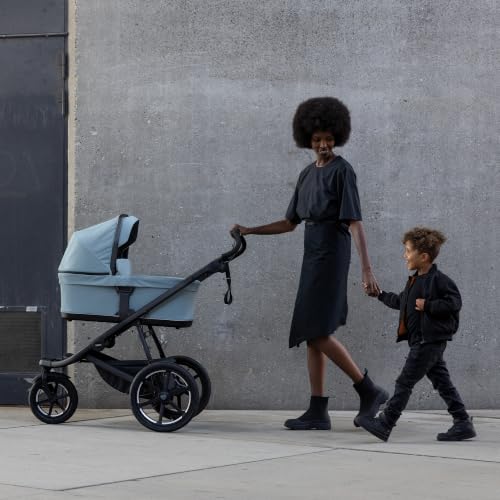 Thule Bassinet, Extendable Canopy, Ventilated Base & Mattress, Fits Glide 3, Urban Glide 3 & 4-Wheel, Sleek 2 and Spring 2 Strollers - image 7