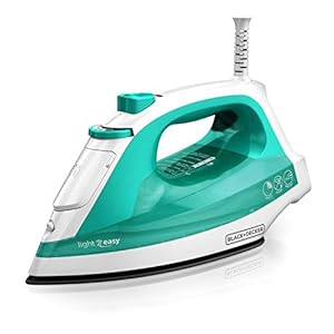 BLACK+DECKER Light ‘N Easy Compact Steam Iron, IR1010
