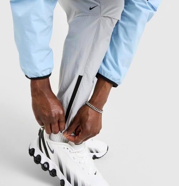 Nike Tech Men's Woven Open-Hem Trousers, Wolf Grey/Black, Medium