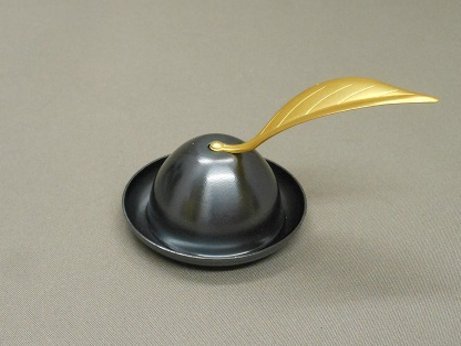 ローソク消し 木の葉