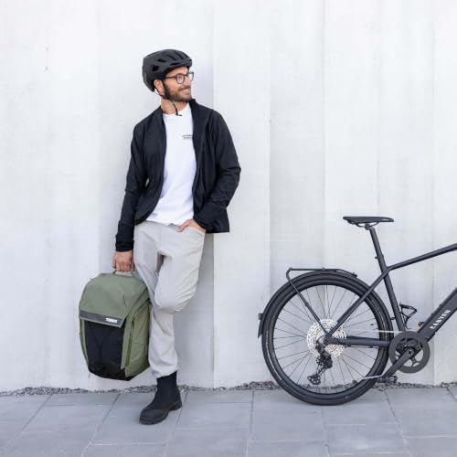 Image of Thule Paramount Bike Commuter Backpack, 28L Capacity, Adjustable Fit