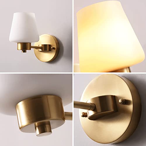 Aplique de pared de latón con pantalla de vidrio blanco de diseño mid-century 6