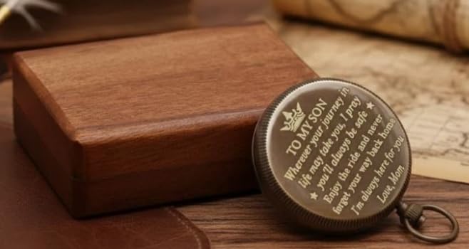 Brújula vintage de bolsillo de latón con caja de madera y cita inspiradora regalo náutico miniatura 1