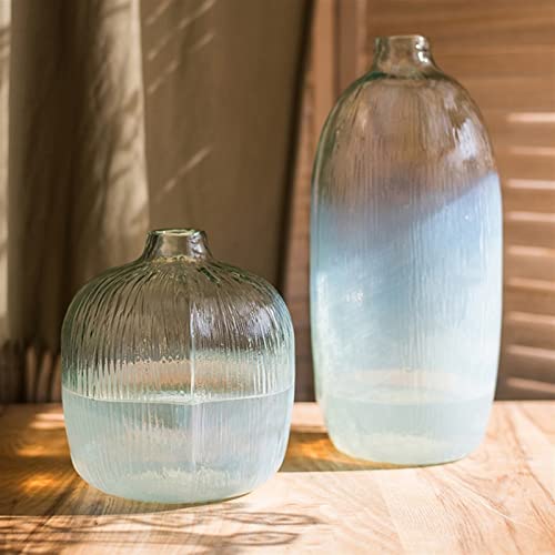 Vase fleur en verre stable pour petits espaces sans encombrer la pièce