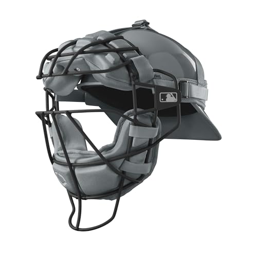 Close up on EvoShield Titanium Facemask Padding