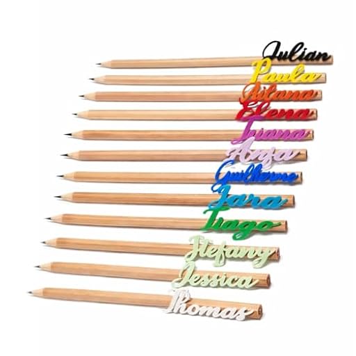 Lápices de madera personalizados con nombres, en bolsas individuales de celofán y con decoración de estrella. | Ya disponible en tu tienda friki favorita! En mundofriki.es!