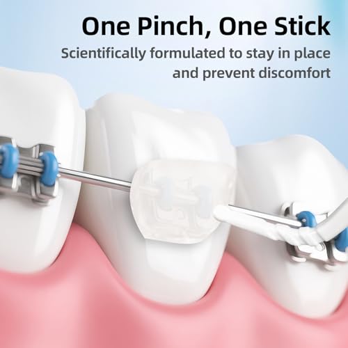 RAZOKO Zahnspangenwachs – Vorgeschnittenes Zahnwachs mit starker Haftung, 750 Stk., lebensmittelecht, komfortabler Schutz für Kinder & Erwachsene, tragbares Reiseetui, Erdbeere