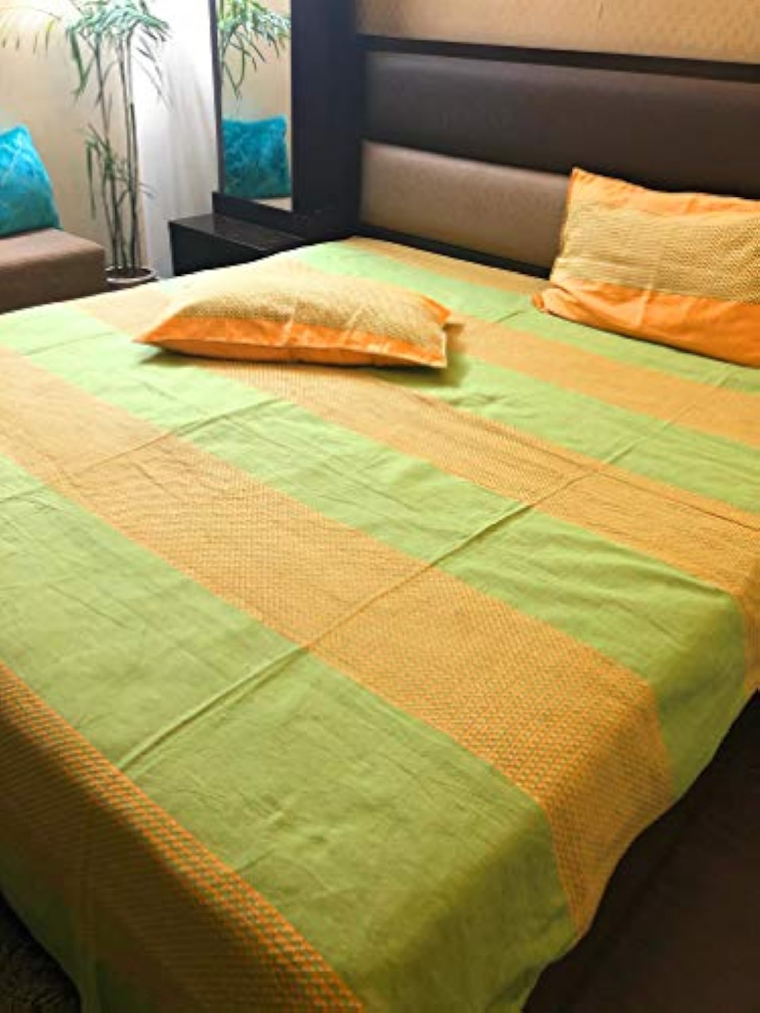 Handloom Cotton Double Bedsheet with 2 Pillow Covers, Woven Striped Design