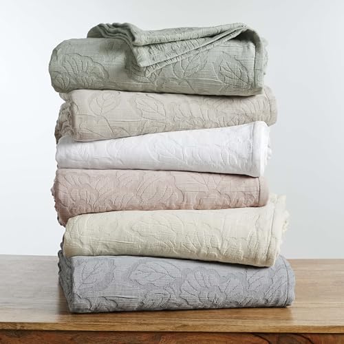 Superior 3 Piece Cotton Bedspread Set, Home Bed Decor, Decorative Bed Spread, 2 Pillow Shams, Medium Weight Blanket, Matelasse Coverlet, Bedding Essentials, Hibiscus Collection, King, Sage