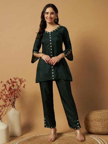 Image of Women Printed 2-Piece Silkblend Kurta & Pants Set