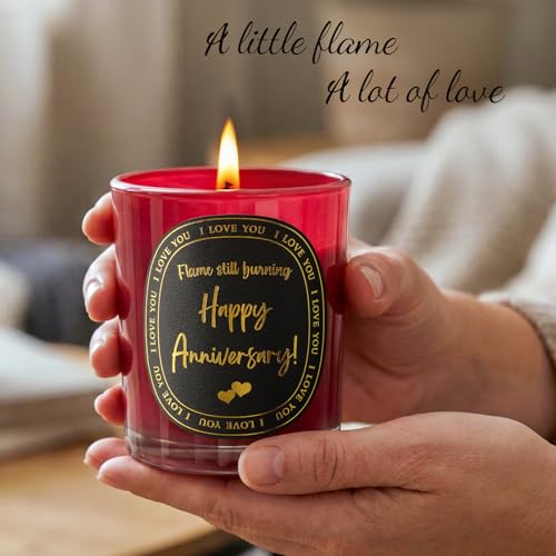 ハッピーアニバーサリーキャンドル – ロマンチックなアニバーサリオギフト、夫婦、夫、6オンスのラベンダーソイワックスキャンドル燃焼35時間、刻印された赤いハートフラワーデザインLD。 [4]
