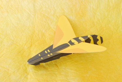 One Minute Paper Airplanes: 12 Pop-Out Planes / Easily Assembled in Under a Minute